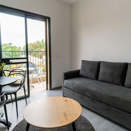 Nahal Oz 33 Aparthotel Bat Yam Exterior foto