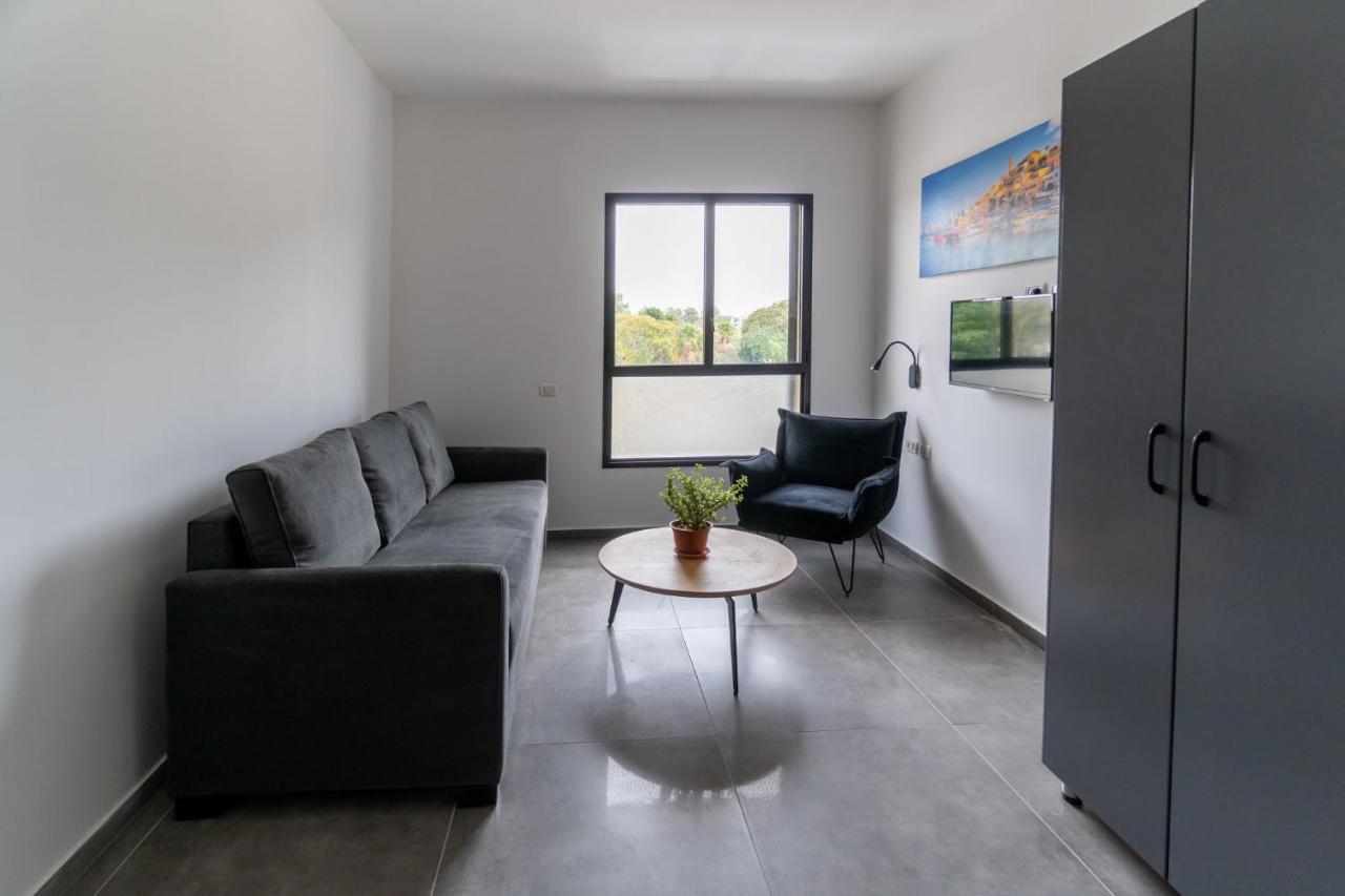 Nahal Oz 33 Aparthotel Bat Yam Exterior foto